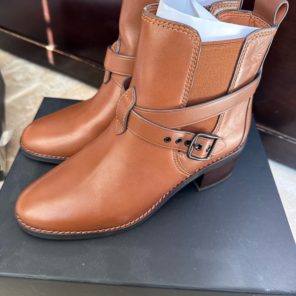 Like New - Buckle chelsea boots from Coach - Picture 4 of 7